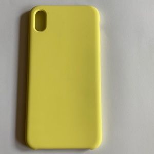 Brand New IPhone XS Max case 💛✨